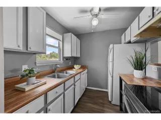 Photo #6: 8507758 Listing