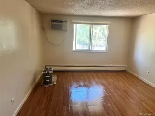 Photo #5: 8507836 Listing