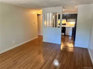 Photo #6: 8507836 Listing