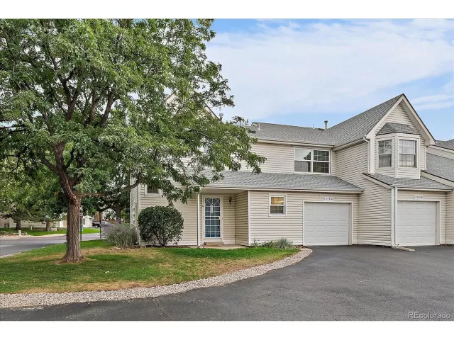 MLS: 8509226 Condo For Sale