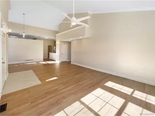 Photo #6: 8512602 Listing 