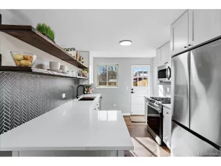 Photo #5: 8519184 Listing 