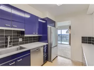 Photo #4: 8520026 Listing