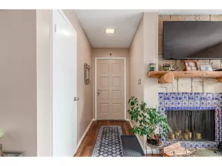 Photo #4: 8521898 Listing