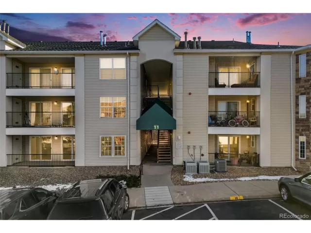 MLS: 8522701 Condo For Sale