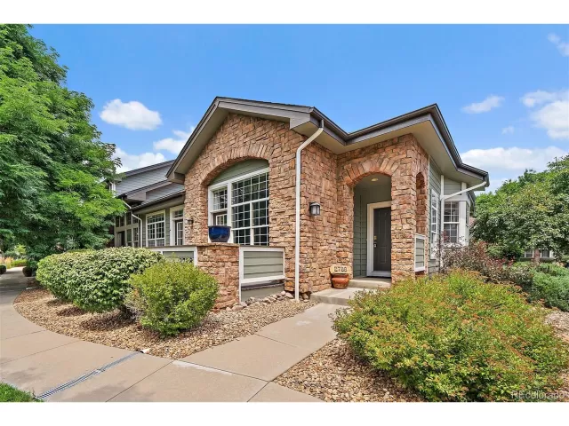 MLS: 8523276 Condo For Sale