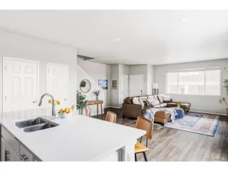 More Details about MLS # 8527938 : 5099 S ROBB ST LITTLETON CO 80127
