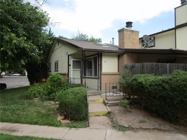 MLS: 8529200 Condo For Sale