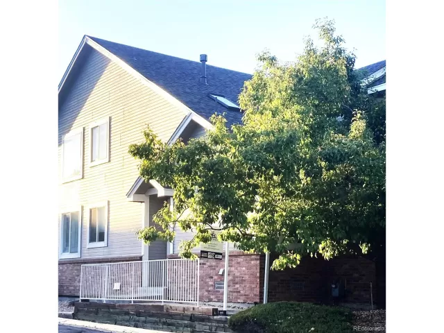 MLS: 8529591 Condo For Sale