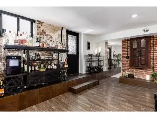 Photo #6: 8530173 Listing