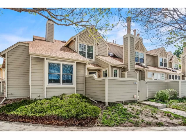 MLS: 8533381 Condo For Sale