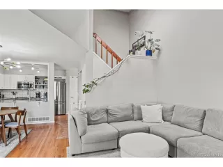 Photo #5: 8533381 Listing