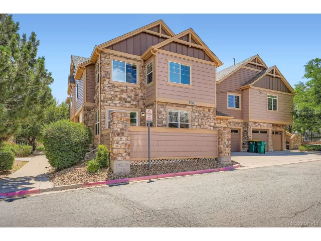 MLS: 8535099 Condo For Sale