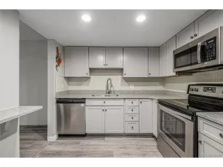 Photo #5: 8537916 Listing