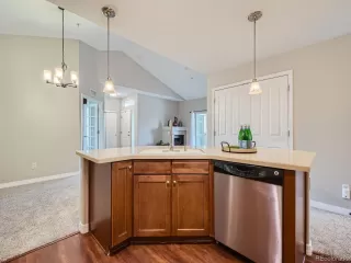 Photo #3: 8539786 Listing