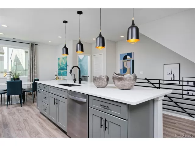 MLS: 8548220 Condo For Sale