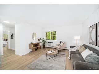 Photo #2: 8550036 Listing