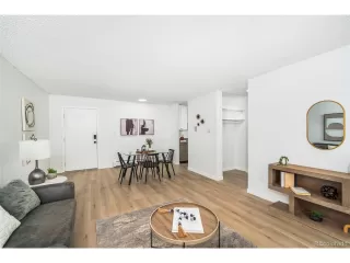 Photo #3: 8550036 Listing