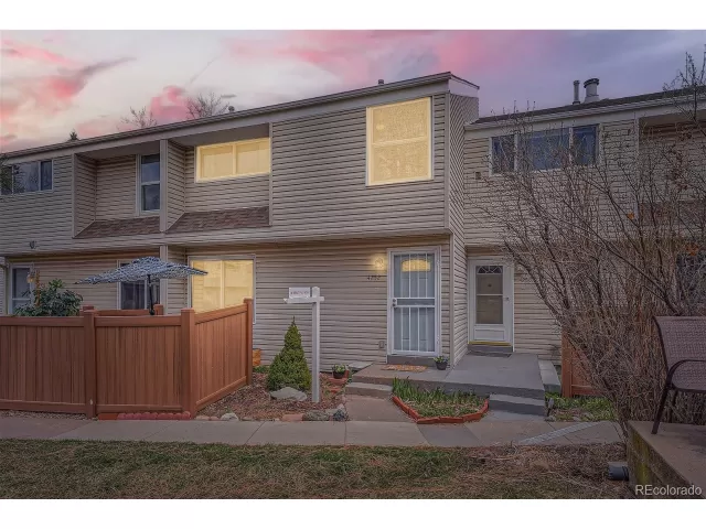 MLS: 8552732 Condo For Sale