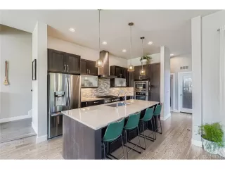 Photo #3: 8553628 Listing