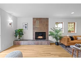 Photo #6: 8554713 Listing