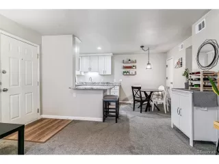 Photo #4: 8555324 Listing