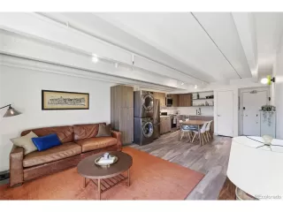 Photo #5: 8558370 Listing 