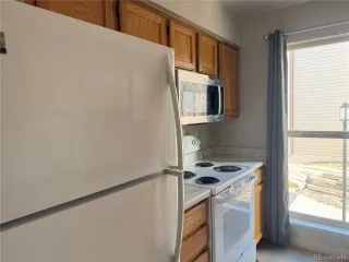 Photo #3: 8558577 Listing