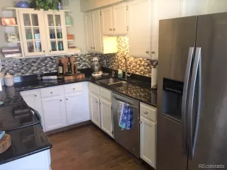 Photo #5: 8562908 Listing