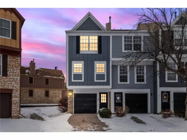 MLS: 8564673 Condo For Sale