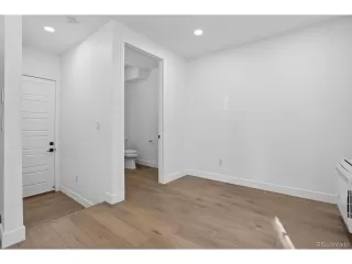 Photo #6: 8564899 Listing