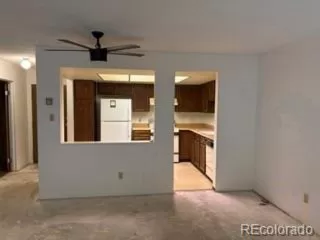 Photo #5: 8565940 Listing