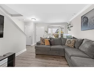 Photo #5: 8569693 Listing