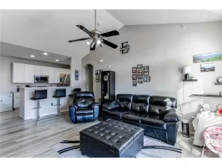 Photo #4: 8577262 Listing
