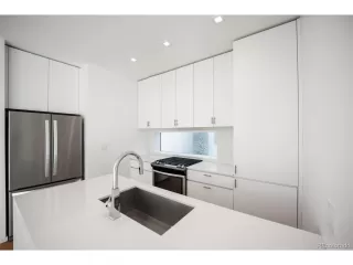 Photo #5: 8580232 Listing