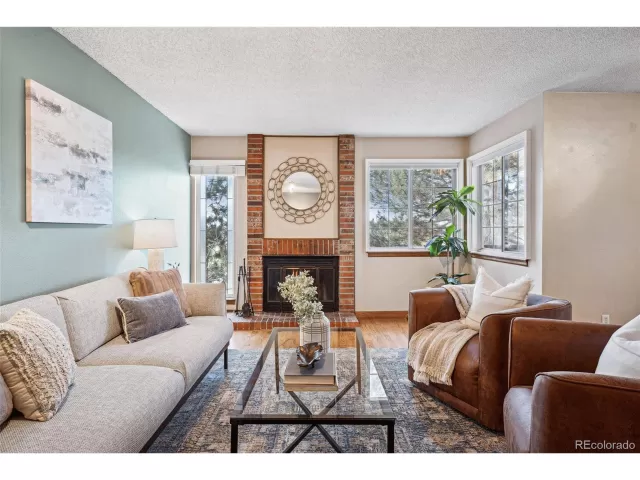 MLS: 8583838 Condo For Sale