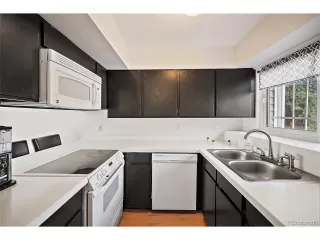 Photo #3: 8586640 Listing