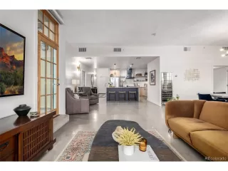 Photo #5: 8588241 Listing