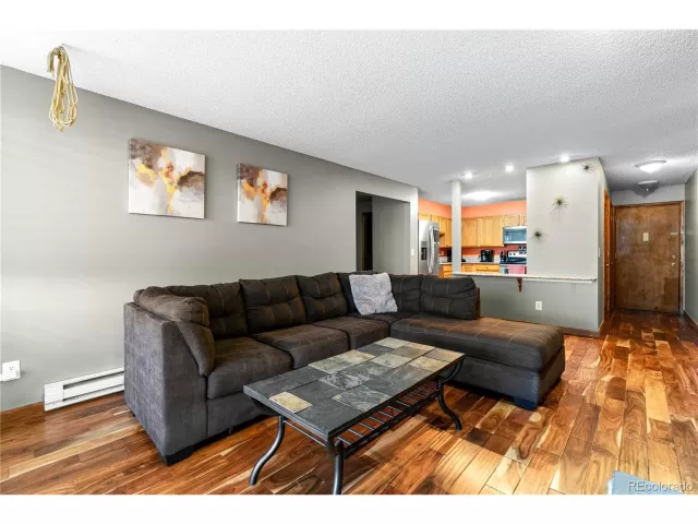 MLS: 8588334 Condo For Sale