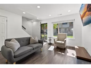 Photo #6: 8589690 Listing