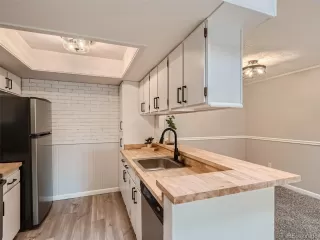 Photo #6: 8592611 Listing