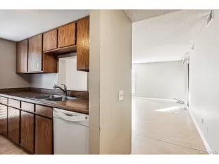 Photo #3: 8593349 Listing