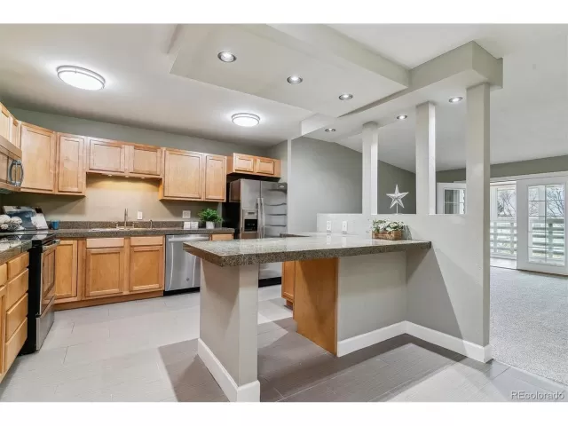 MLS: 8593823 Condo For Sale