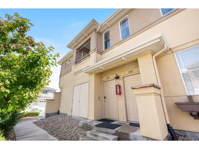 MLS: 8594613 Condo For Sale