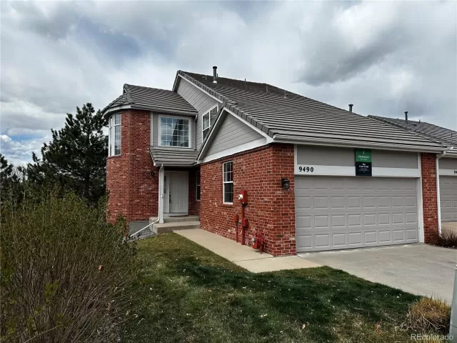 MLS: 8595678 Condo For Sale