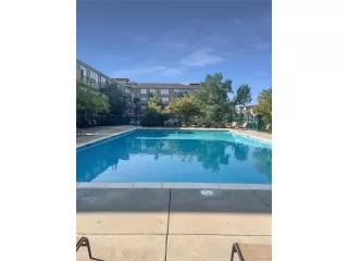 Photo #5: 8596966 Listing