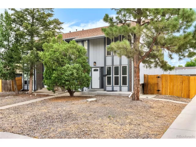 MLS: 8597912 Condo For Sale