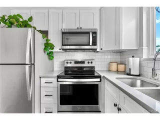 Photo #5: 8597912 Listing