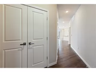 Photo #5: 8598654 Listing