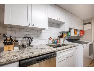 Photo #6: 8602674 Listing